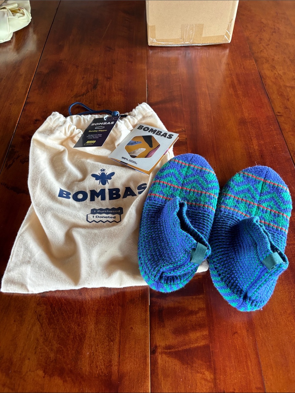 Bombas Blue & Green Knit Slip-On Women’s Slippers